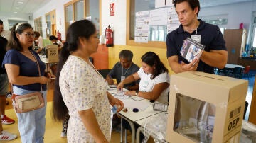 Votaciones de bolivianos en Madrid en las elecciones generales. 