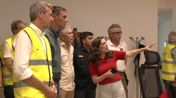 Imagen de Pedro Sánchez visitando las zonas afectadas por los incendios