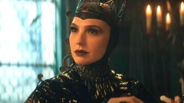 Gal Gadot como la Reina Malvada en Blancanieves