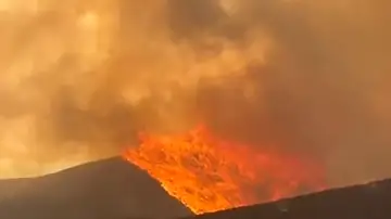 Incendio en el valle de Fornela, en León Incendio en el valle de Fornela, en León