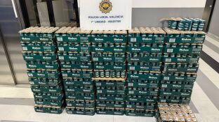 Confiscan 5.000 latas en condiciones insalubres