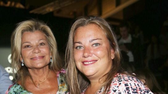 Cari Lapique y su hija, Caritina Goyanes