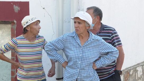 Vecinos de Le&oacute;n se niegan a desalojar sus casas por el fuego: "El mundo rural importa una mierda"