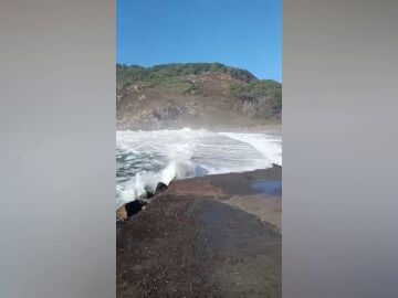 Susto en el “caribe gallego”: dos turistas han estado a punto de ser devorados por las mareas vivas en las Cíes
