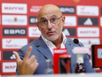 Luis de la Fuente en rueda de prensa