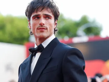 Jacob Elordi en el Festival de Venecia presentando Frankenstein Jacob Elordi en el Festival de Venecia presentando Frankenstein