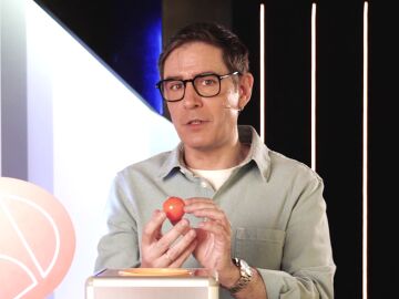 Juanra Bonet describe su papel en Juego de pelotas: "B&aacute;sicamente, disfruto de c&oacute;mo sufren los dem&aacute;s"