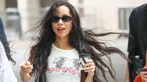 Zoe Kravitz por Londres Zoe Kravitz por Londres