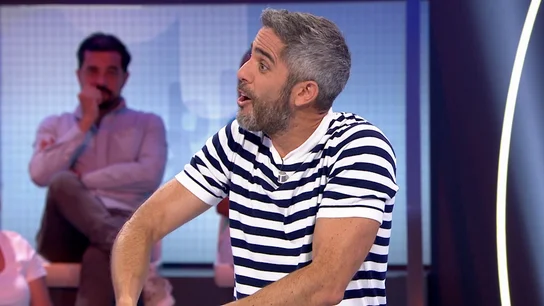 Roberto Leal revela lo ocurrido tras las cámaras con Melani Olivares: “Ha habido cachondeíto” Roberto Leal revela lo ocurrido tras las cámaras con Melani Olivares: “Ha habido cachondeíto”
