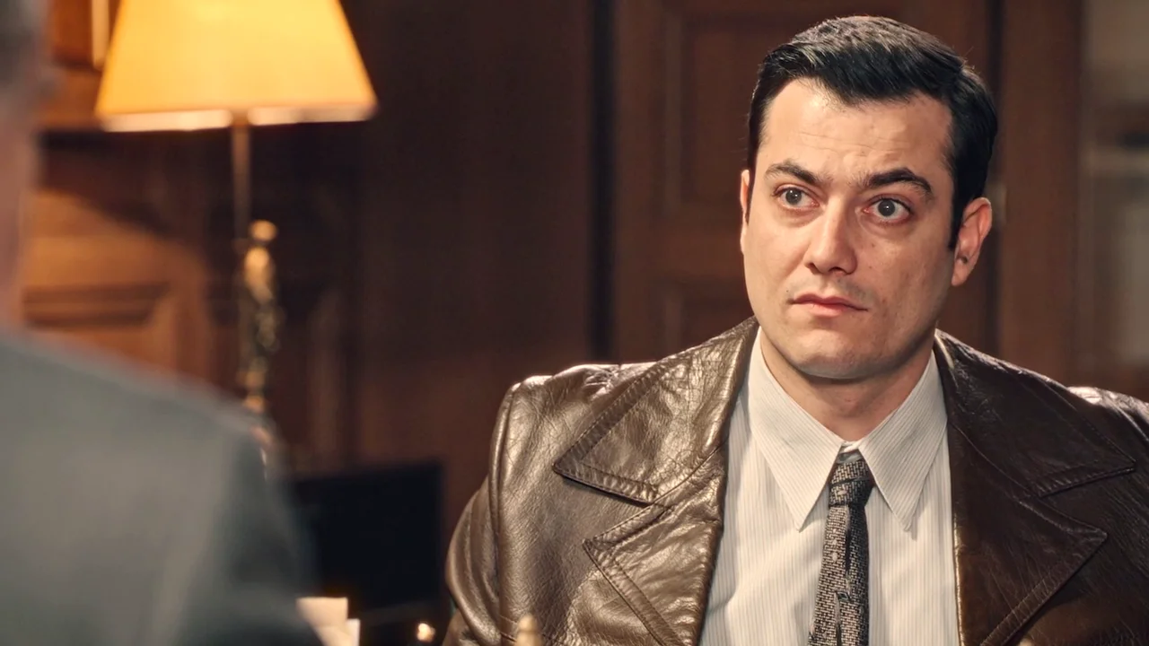 Avance del próximo capítulo de Sueños de libertad: Don Pedro le pide a Tasio que ocupe su puesto como director de la fábrica cuando su enfermedad empeore