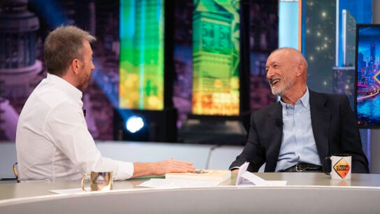 Arturo Pérez-Reverte se moja al hablar de Vox: "Es el comodín de todos menos del PP, es el gran revulsivo político"