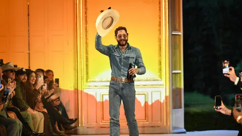 Post Malone presentando su colección en París Post Malone presentando su colección en París