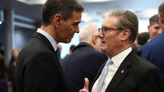  Pedro S&aacute;nchez con Keir Starmer