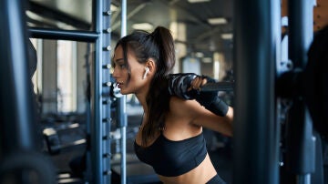 Mujer entrenando
