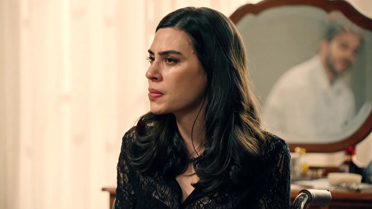 Andrés rechaza la idea de María de formar una familia juntos