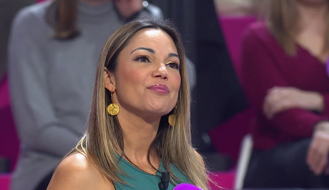 Bertín Osborne flirtea con la candidata de David: