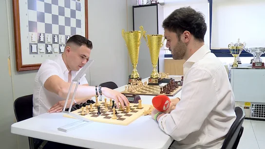 Daniel Pulvett, el genio que ha ganado el mundial de ajedrez imaginando el tablero en su cabeza Daniel Pulvett, el genio que ha ganado el mundial de ajedrez imaginando el tablero en su cabeza