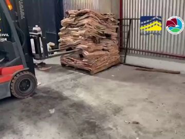 Ocultaban cocaína entre pieles de bovino: desmantelada una red criminal con base en Galicia y conexiones internacionales