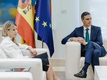 El presidente del Gobierno, Pedro Sánchez, y la vicepresidenta segunda y ministra de Trabajo y Economía Social, Yolanda Díaz. El presidente del Gobierno, Pedro Sánchez, y la vicepresidenta segunda y ministra de Trabajo y Economía Social, Yolanda Díaz.