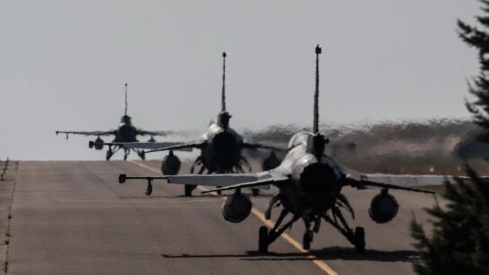 Aviones de combate F16. 