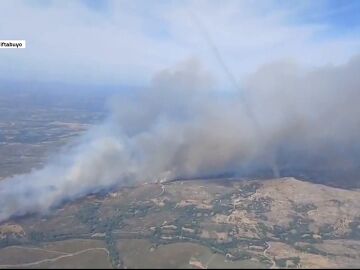 Zamora vuelve a estar en alerta: un incendio de nivel 2 obliga a confinar Castromil