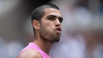 Carlos Alcaraz durante la semifinal del US Open 2025 ante Novak Djokovic Carlos Alcaraz durante la semifinal del US Open 2025 ante Novak Djokovic