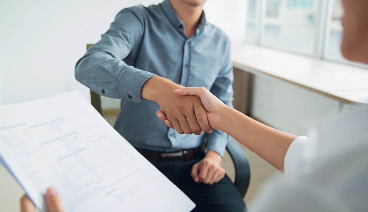 El relevo de los 'baby boomers' marcará el empleo en la próxima década en España: 8 de cada 10 trabajos serán para cubrir jubilaciones