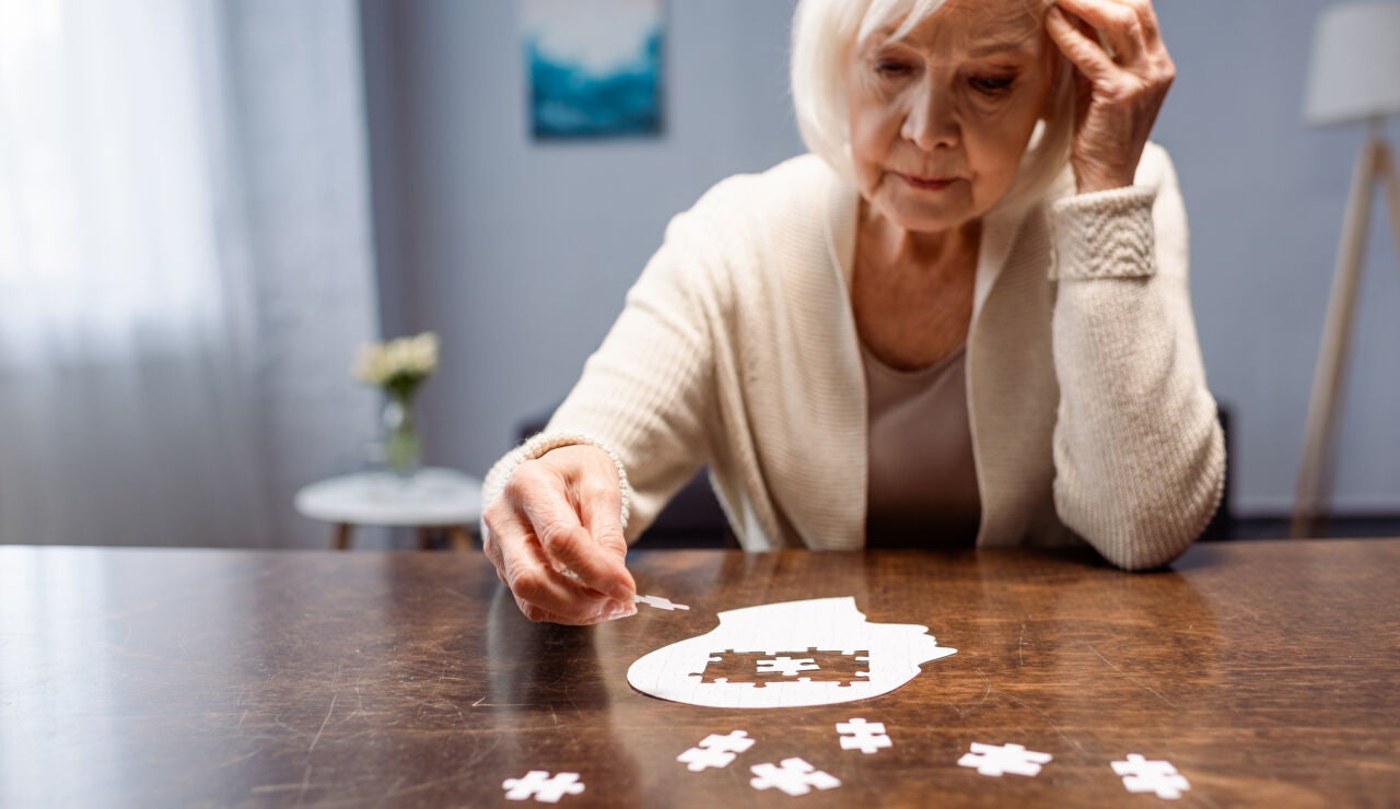 Mujer con Alzheimer