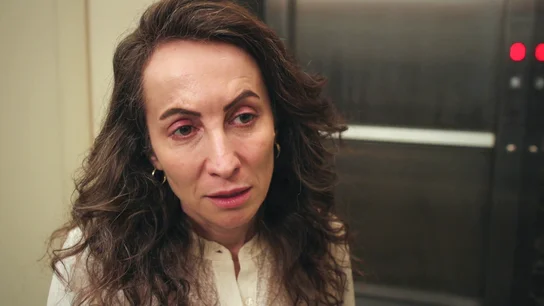 Esme desmonta a Zerrin: el valor de una mujer no está en el dinero ni en las joyas Esme desmonta a Zerrin: el valor de una mujer no está en el dinero ni en las joyas