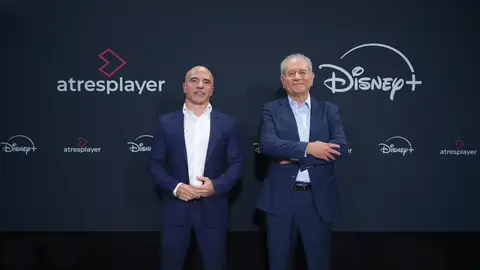 José Antonio Antón (Director General de Atresmedia Audiovisual) y Simon Amselem (consejero delegado The Walt Disney Company España&Portugal) José Antonio Antón (Director General de Atresmedia Audiovisual) y Simon Amselem (consejero delegado The Walt Disney Company España&Portugal)