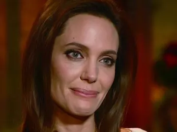 Angelina Jolie llora en televisión en 2014 Angelina Jolie llora en televisión en 2014