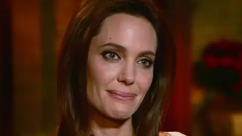 Angelina Jolie llora en televisión en 2014 Angelina Jolie llora en televisión en 2014