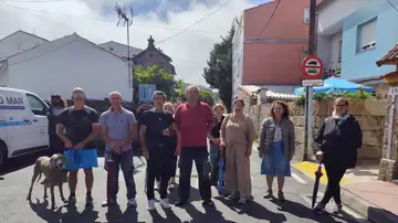 Pulso de los vecinos de O Grove al Concello por el tráfico pesado Pulso de los vecinos de O Grove al Concello por el tráfico pesado
