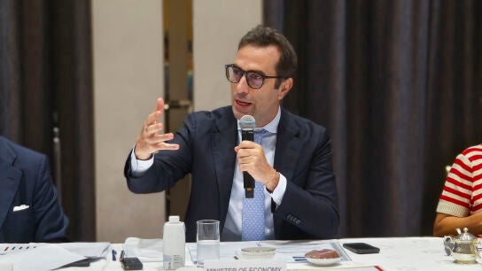 El ministro de Econom&iacute;a, Comercio y Empresa de Espa&ntilde;a, Carlos Cuerpo, participa en un encuentro con inversores japoneses en Tokio,