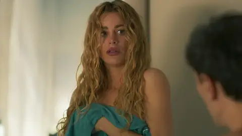 La venganza de Álvaro y Laura se sale de control: ¡han pasado la noche juntos! La venganza de Álvaro y Laura se sale de control: ¡han pasado la noche juntos!