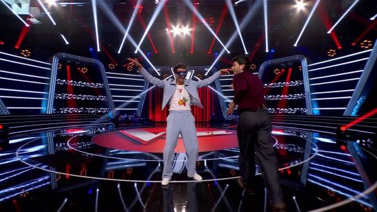 Mika baila en La Voz