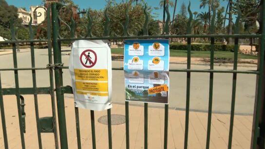 Cerrado el Parque de Mar&iacute;a Luisa, en Sevilla