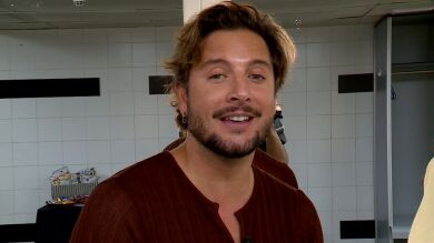 Manuel Carrasco recibe a Antena 3 Noticias antes del estreno en Madrid de su tour 'Salvaje': 