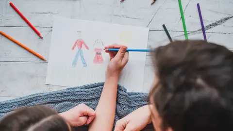 Niños pintando Niños pintando