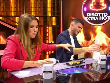 Joaquín y Susana, destrozados por el picante: “Esto es como colonia, es una barbaridad” Joaquín y Susana, destrozados por el picante: “Esto es como colonia, es una barbaridad”