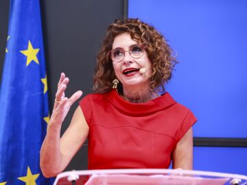 La vicepresidenta primera del Gobierno de España y ministra de Hacienda, María Jesús Montero