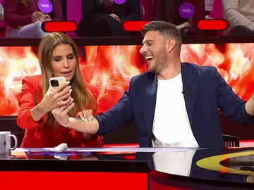 “Eres muy mamarracho”: la reacción de Susana Saborido al ver la fotografía más picante de Joaquín “Eres muy mamarracho”: la reacción de Susana Saborido al ver la fotografía más picante de Joaquín