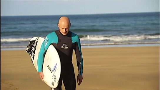 Aitor Francesena, de nuevo campe&oacute;n de surf adaptado
