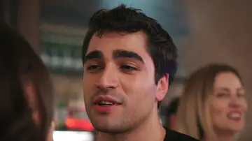 "Ferit Korhan ha vuelto a la vida nocturna": este domingo, un nuevo capítulo de Una nueva vida "Ferit Korhan ha vuelto a la vida nocturna": este domingo, un nuevo capítulo de Una nueva vida