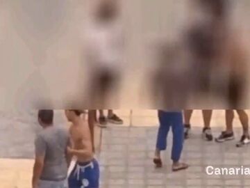 Cinco hombres se enfrentan a golpes en plena calle en Las Palmas de Gran canaria