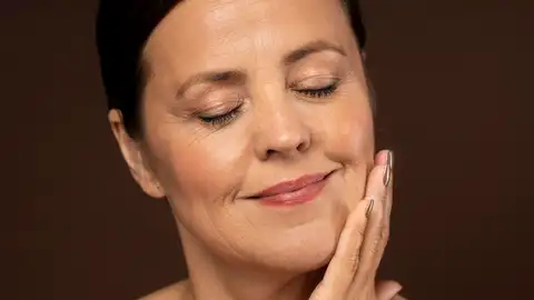 Mujer con arrugas Mujer con arrugas