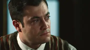 Tasio se entera del grave accidente de su madre... ¡y corre al hospital!