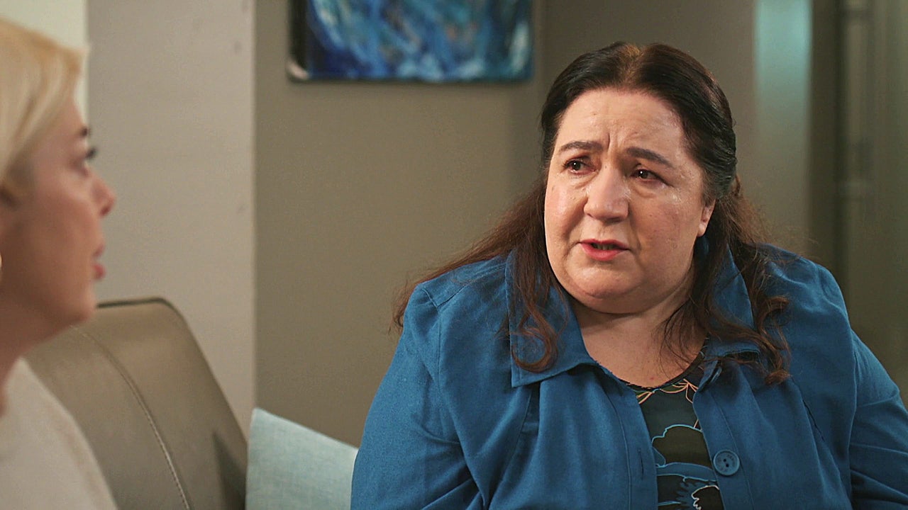 Sefika revela el gran secreto de Halis Korhan Sefika revela el gran secreto de Halis Korhan