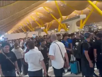 Colas huelga Barajas Colas huelga Barajas
