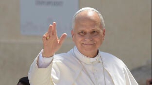El Papa Le&oacute;n XIV durante la canonizaci&oacute;n de Carlo Acutis, en la Plaza de San Pedro del Vaticano, a 7 de septiembre de 2025, en Roma